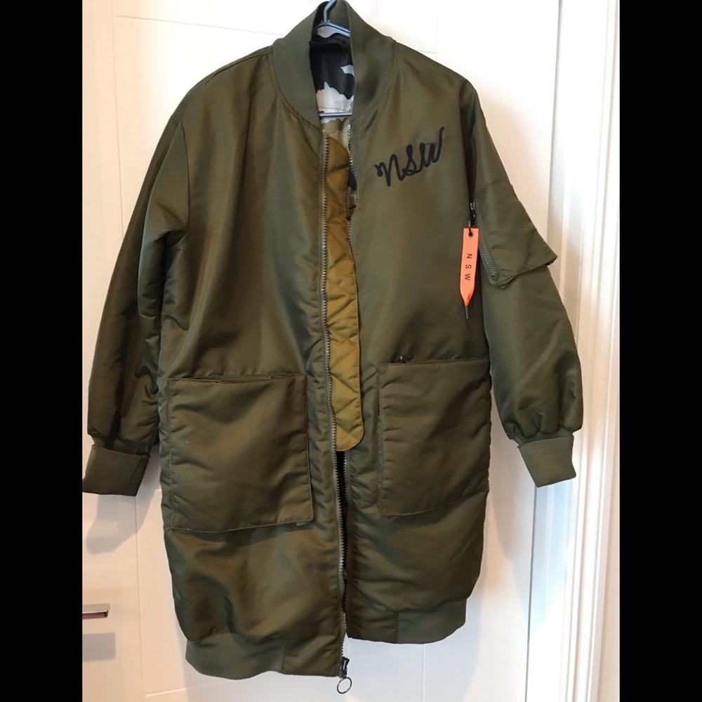 NWOT Nike Sportswear / MA1 Insulated Parka